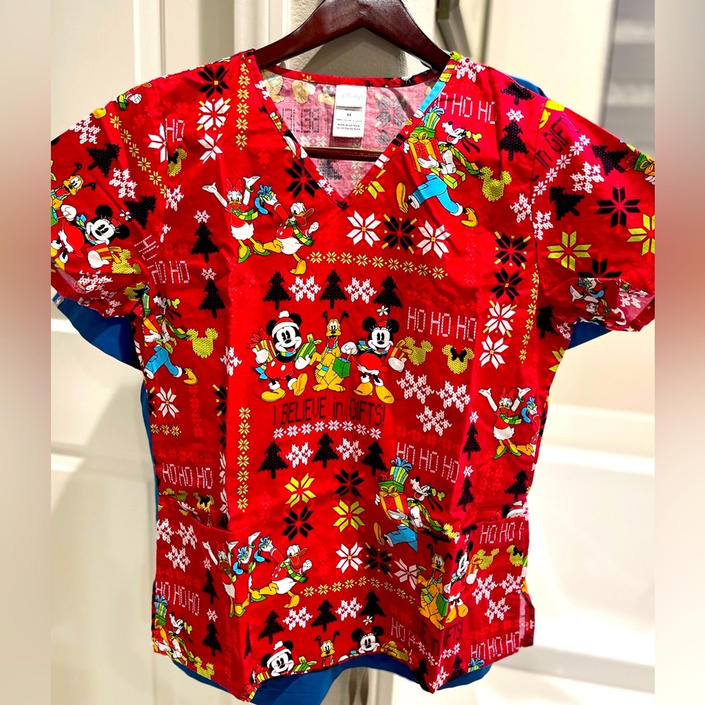 NWOT, DISNEY MICKEY & Friends scrub top with 2 front pockets